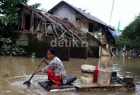 Banjir Bandang di Mandailing Natal Sumut, 810 Warga Mengungsi Banjir Bandang di Mandailing Natal Sumut, 810 Warga Mengungsi