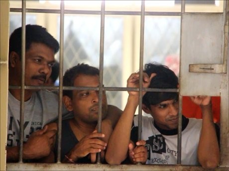 Imigrasi Buru 25 Imigran yang Kabur dari Rudenim Medan Imigrasi Buru 25 Imigran yang Kabur dari Rudenim Medan