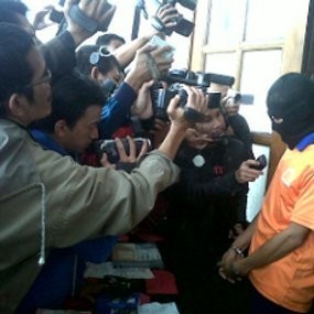 Oknum TNI Otaki Perampokan Uang ATM Rp 2,9 M yang Diangkut Mobil Securicor Oknum TNI Otaki Perampokan Uang ATM Rp 2,9 M yang Diangkut Mobil Securicor