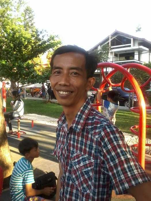 Reza \Jokowi\ Dipanggil Jokowow, Jadi Seleb Foto Saat Weekend Reza \Jokowi\ Dipanggil Jokowow, Jadi Seleb Foto Saat Weekend