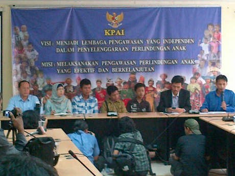Gagalkan Perkosaan, 3 Pelajar Heroik Terima Laptop dan Uang Rp 1 juta Gagalkan Perkosaan, 3 Pelajar Heroik Terima Laptop dan Uang Rp 1 juta