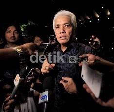 Ikut Isra Miraj, Hatta Didoakan Jadi Presiden Ikut Isra Miraj, Hatta Didoakan Jadi Presiden