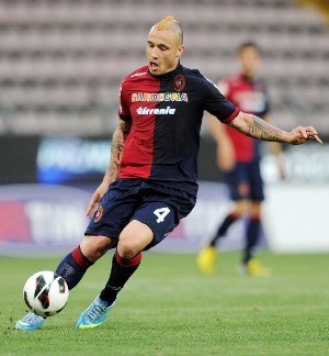 Radja Nainggolan Ingin Ada Pemain Indonesia Berkarier di Eropa Radja Nainggolan Ingin Ada Pemain Indonesia Berkarier di Eropa