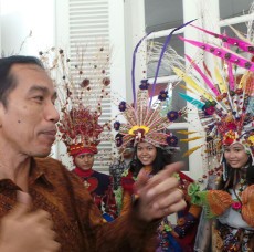Jokowi akan Gelar Karnaval Ondel-ondel Tanggal 30 Juni Jokowi akan Gelar Karnaval Ondel-ondel Tanggal 30 Juni