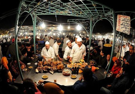 Pasar Malam di Maroko, Eksotis dan Bikin Lupa Diri! 180707_pasarmaroko2