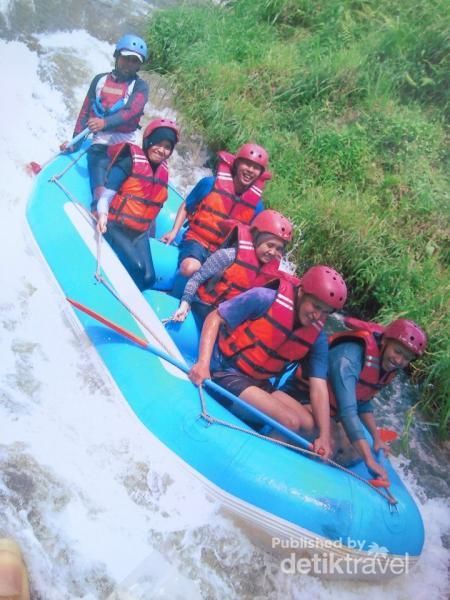 rafting di sungai palayangan