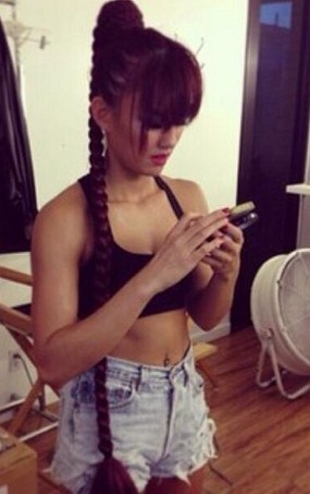 Seksinya Agnes Monica Bergaya Tomb Rider Seksinya Agnes Monica Bergaya Tomb Rider