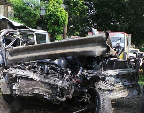 Pintu Mobil Kiri Tinggal Rangka Pintu Mobil Kiri Tinggal Rangka