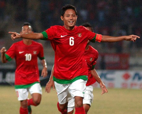 Evan Dimas Bercerita Soal Karier, Pendidikan, dan Keluarga Evan Dimas Bercerita Soal Karier, Pendidikan, dan Keluarga