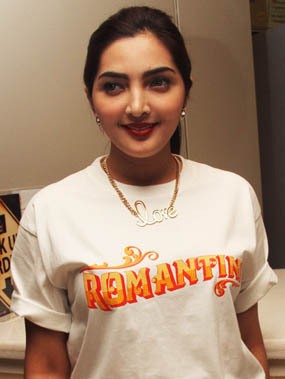 Ashanty Sudah Hamil Lagi? Ashanty Sudah Hamil Lagi?