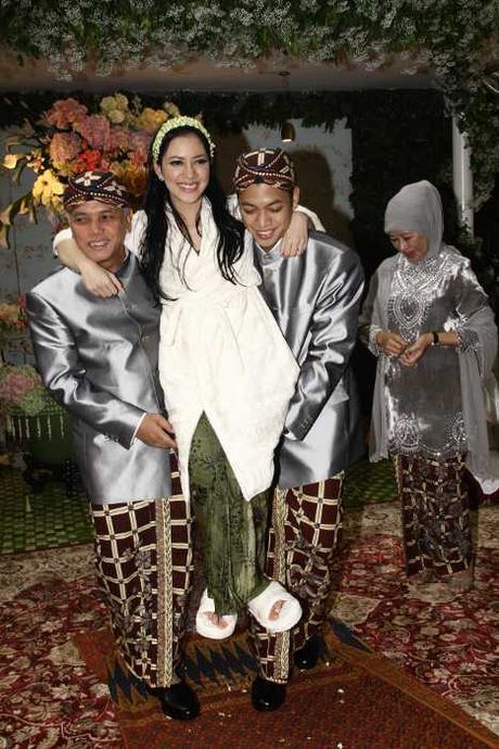 Pernikahan Azima Rajasa Dan Audy Satria Wardhana