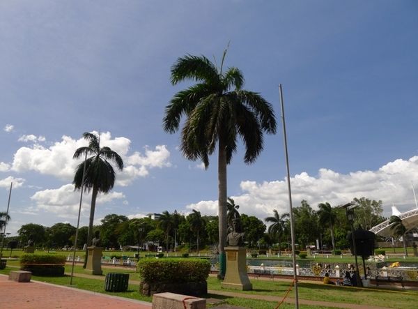 Rizal Park, Taman Monas-nya Manila 181952_rizalpark1