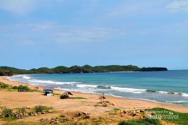 Gubuk-Gubuk Di Pantai (foto:Wendy S)