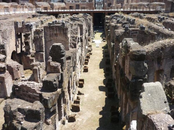 Colosseum, Arena Hidup Mati Gladiator Roma Img_20131207120937_52a2ad91f1608