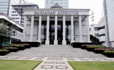 http://images.detik.com/customthumb/2013/12/20/10/mk_gedung_ari.jpg?w=460