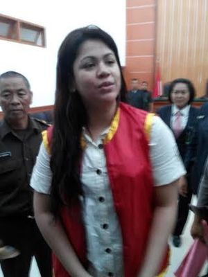 Vanny Rossyane Terancam 5 Tahun Bui Vanny Rossyane Terancam 5 Tahun Bui