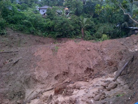 Tanah Longsor di Kudus, 1 Tewas 10 Masih Tertimbun Tanah Longsor di Kudus, 1 Tewas 10 Masih Tertimbun
