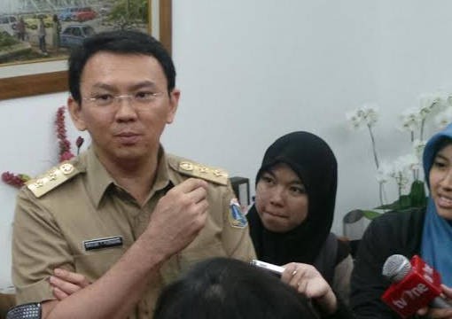 Ahok Kaji Agar Jam Masuk Sekolah Pukul 09.00 WIB Ahok Kaji Agar Jam Masuk Sekolah Pukul 09.00 WIB
