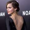 Emma Watson Pamer Punggung Seksi Emma Watson Pamer Punggung Seksi