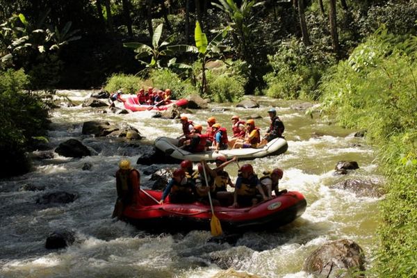 Wisata Arung Jeram Paling Keren Dekat Jakarta img 20140718212219 53c92d9bc4f29