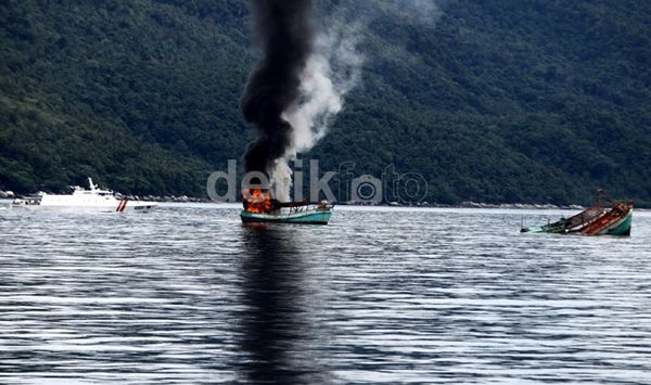 http://images.detik.com/customthumb/2014/12/05/157/kapal-nelayan-10.jpg?w=600