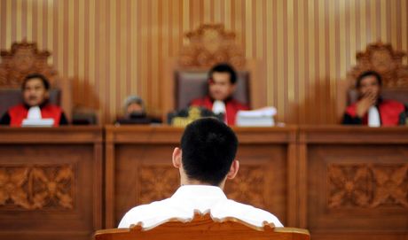 Pertama di Indonesia, Oknum Polisi Playboy Dikenakan Pasal Perkosaan