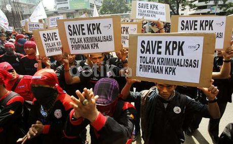  Hari Ini Ribuan Massa Pro dan Kontra BG Demo di Depan Istana