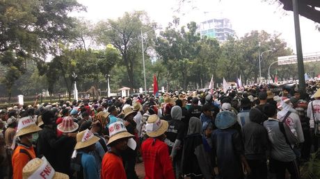 Demo Ribuan Nelayan Bubar, Lalin Jl Merdeka Utara Padat Merayap