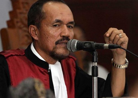 Tak Terima Dikritik, Hakim Sarpin Polisikan Dua Dosen Unand