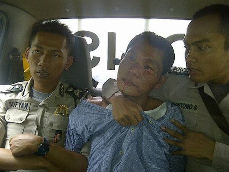 Ini Tampang Begal Mobil yang Motornya Dibakar Massa di Tangerang Ini Tampang Begal Mobil yang Motornya Dibakar Massa di Tangerang