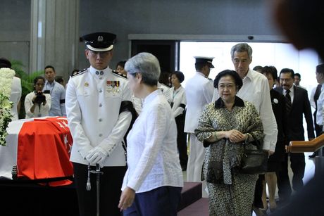  Lee Kuan Yew, Megawati dan Kisah Fotografer Terpercaya