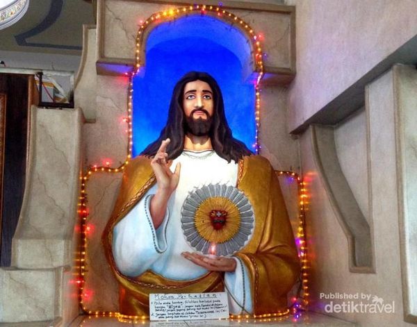 patung patung artistik di gereja india medan 2 patung patung artistik di gereja india medan 2