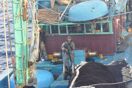 Begini Cara TNI AL Menangkap 3 Kapal Asing Pencuri Ikan di Natuna