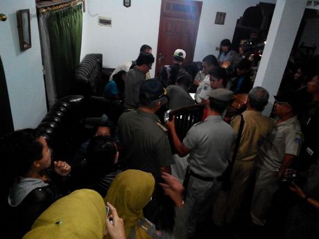 Razia Kos-kosan, 5 ABG Korban Sindikat Penipuan Kerja Diamankan Razia Kos-kosan, 5 ABG Korban Sindikat Penipuan Kerja Diamankan