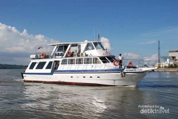 Armada Artama III Habour Cruise