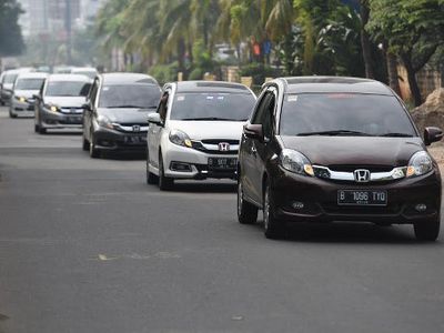 Blue Bird Siap Pinang Honda Mobilio