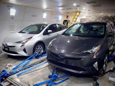 Tampang Toyota Prius Anyar Bocor