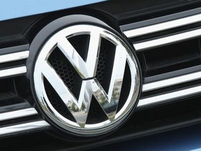 Penyelesaian Skandal Emisi Belum Jelas, Saham VW di Zona Bahaya