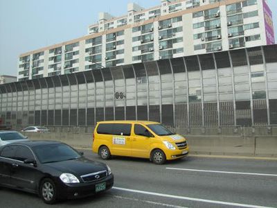 Agar Tak Bising, Jalan Tol di Korea Dilengkapi Dinding Peredam Suara