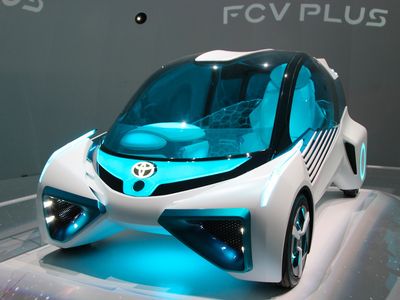 Toyota FCV Plus, Mobil Hidrogen yang Bisa Menyuplai Listrik untuk Rumah dan Kantor