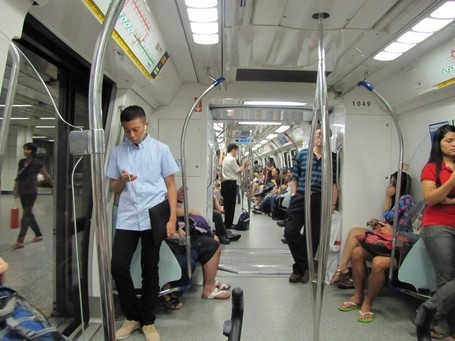 Liburan ke Singapura, Ini 5 Tips Naik MRT Liburan ke Singapura, Ini 5 Tips Naik MRT