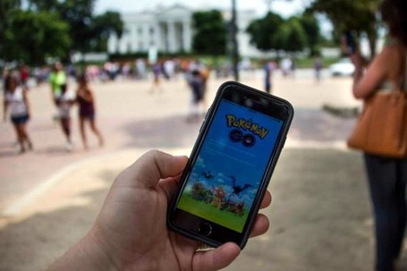 Berhenti Kerja, Pria Ini Traveling Untuk Berburu Pokemon