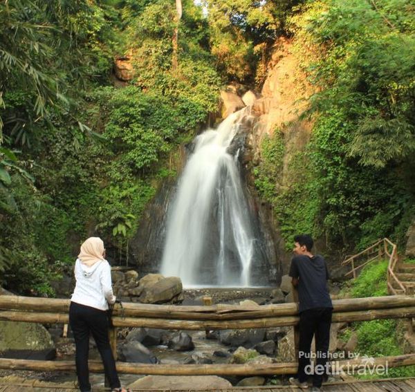 Coban Cinde, Coban Jahe, Coban Sewu, Banyu Anjlok, Coban Trisula, Air Terjun Sumber Pitu Tumpang, Grojogan Sewu, Coban Rais, Coban Parang Tejo, Coban Pelangi, Coban Talun, Coban Rondo, Coban Putri, Coban Kodok, Coban Baung, Air Terjun Goa Naga Gintung, Air Terjun Telaga 3 Warna, Coban Glotak, Coban Siuk, Coban Tengah, Coban Manten, Coban Ciblungan, Coban Tumpak Sewu, Air Terjun Ringin Gantung, Air Terjun Sumber Pitu Pujon, Coban Kethak, Coban Tundo, Coban Mbok Karimah atau Coban Nirwana , Air Terjun Gintung, Coban Tundo 3, air terjun di malang selatan, air terjun di malang batu, air terjun di malang dimanfaatkan untuk, air terjun putri di malang, fungsi air terjun di malang, 4 air terjun di malang, air terjun terindah di malang, air terjun di pujon malang, air terjun di tumpang malang, air terjun di daerah batu malang, air terjun di kota batu malang, nama air terjun di batu malang, air terjun terindah di batu malang, tempat wisata air terjun di batu malang, air terjun yang ada di batu malang, air terjun coban rondo di batu malang, daftar air terjun di batu malang, pantai air terjun di malang selatan, wisata air terjun di malang selatan, air terjun dan pantai di malang selatan, air terjun tirtoyudo malang selatan, air terjun banyu anjlok malang selatan, wisata air terjun malang selatan, air terjun daerah malang selatan, air terjun kembar malang selatan,