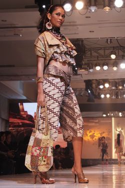 Anne Avantie, Jakarta Fashion & Food Festival 2010