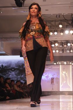 Anne Avantie, Jakarta Fashion & Food Festival 2010