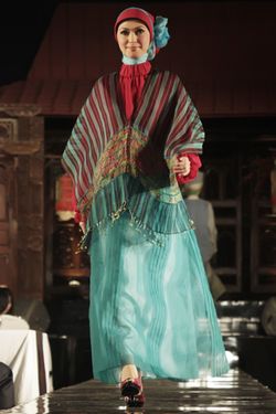 Iva Latifah, Islamic Fashion Festival 2010
