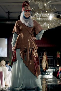 Nuniek Mawardi, Islamic Fashion Festival 2010