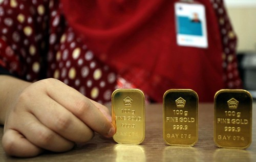 Dolar AS Melemah, Harga Emas Antam Melonjak Rp 14.000/Gram