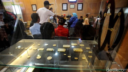 Emas Antam Naik Rp 1.000 Jadi Rp 553.000/Gram Emas Antam Naik Rp 1.000 Jadi Rp 553.000/Gram
