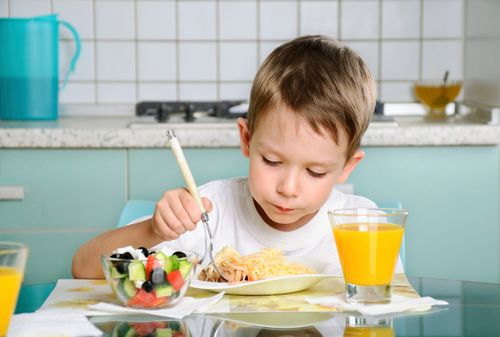 Hai Ibu, Cegah Stunting Pada Anak dengan Penuhi Asupan Proteinnya